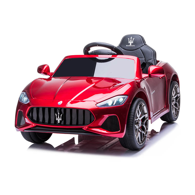 Lisensoitu Maserati Electric Ride On Car 2.4G RC:llä